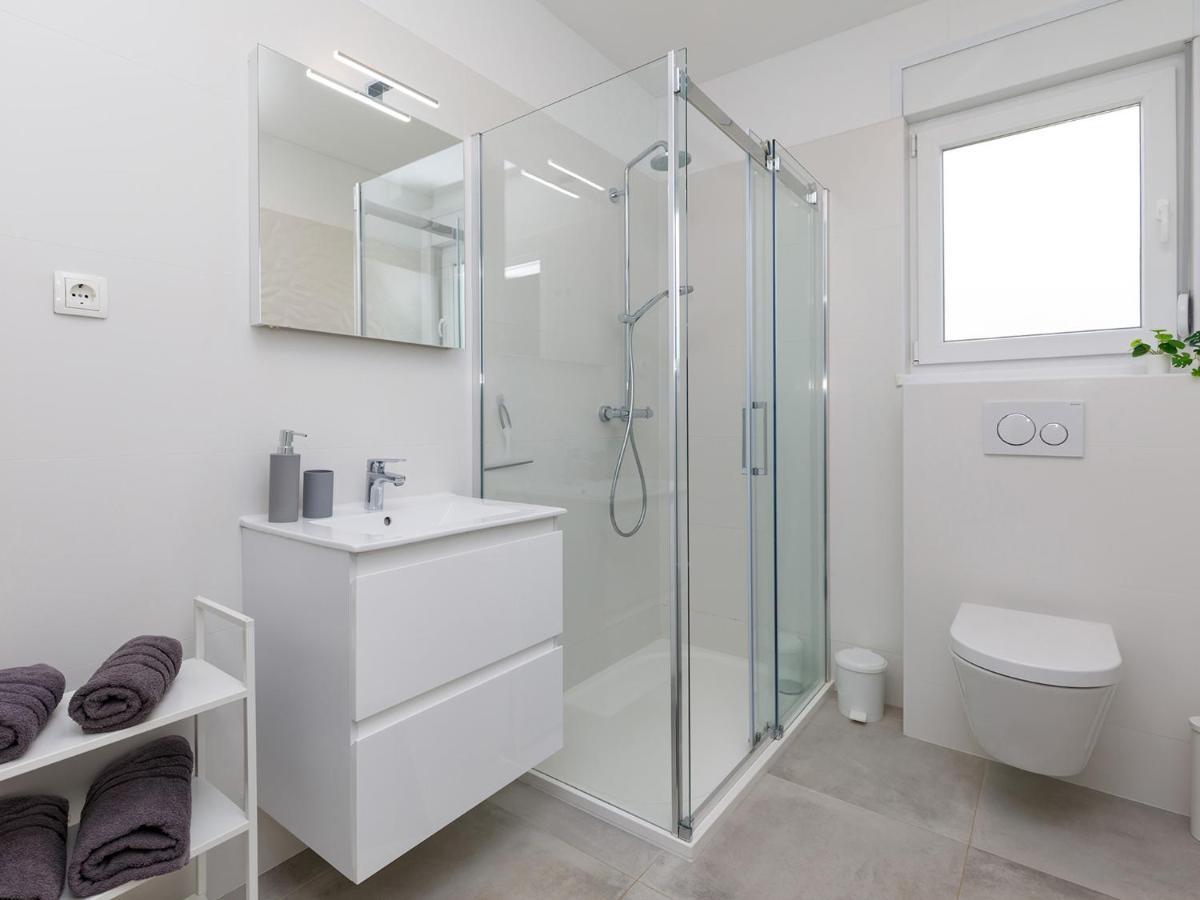 Apartment Aria Porec Bagian luar foto